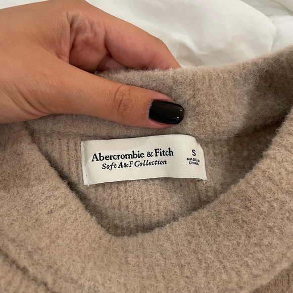 Abercrombie DreamLush oversized crew neck - Picture 2 of 3